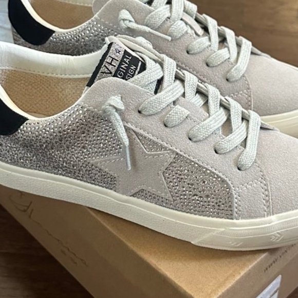 Vintage Havana Women’s rhinestone sneaker-size 7.5-grey/silver-brand new - Picture 11 of 15